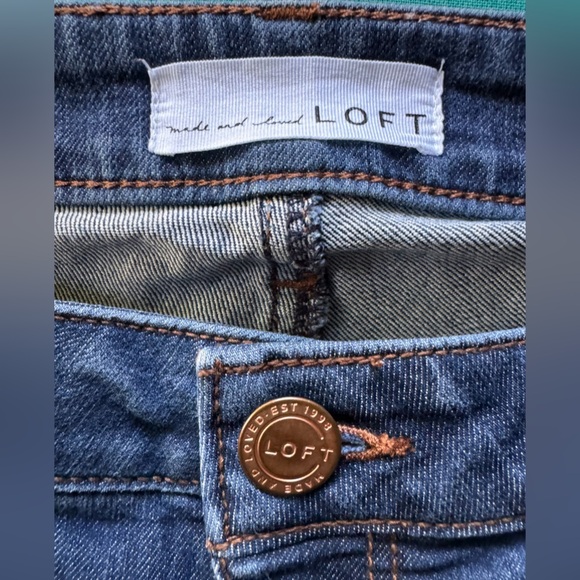 LOFT Curvy Skinny Women’s Blue Jeans. Five Pocket Zip Up. Size 8/29 - Picture 3 of 7